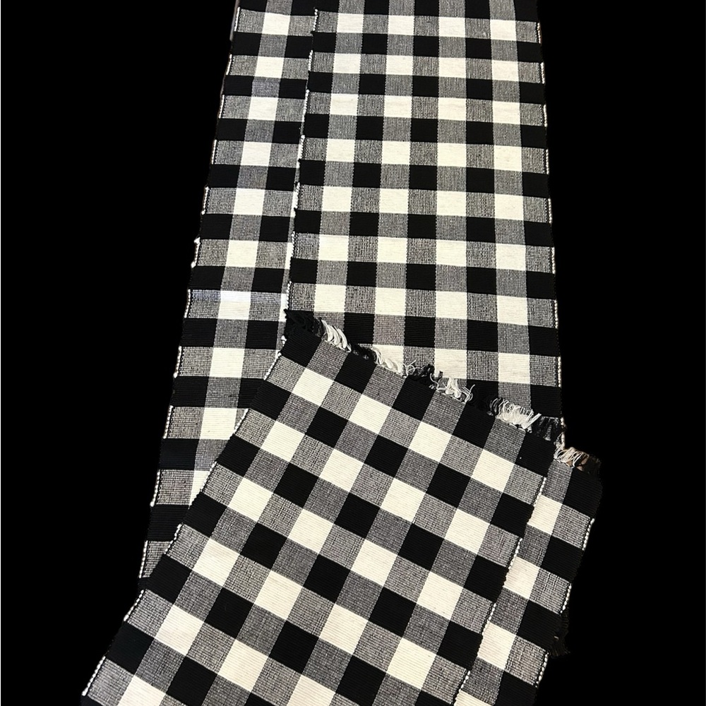 2 Table Runners, 1/54”, 1/36”, 2 placemats, all brand new